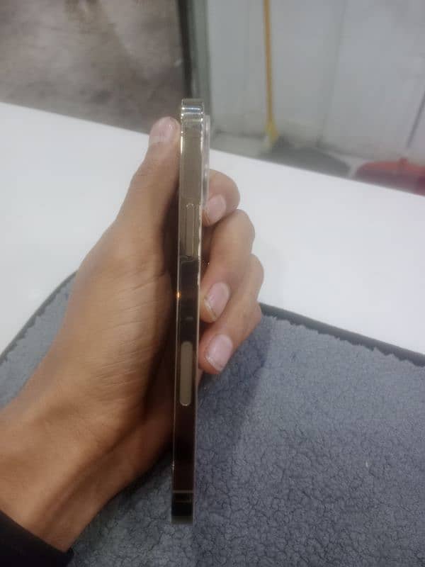 Iphone 12 pro 256gb pta approved 3