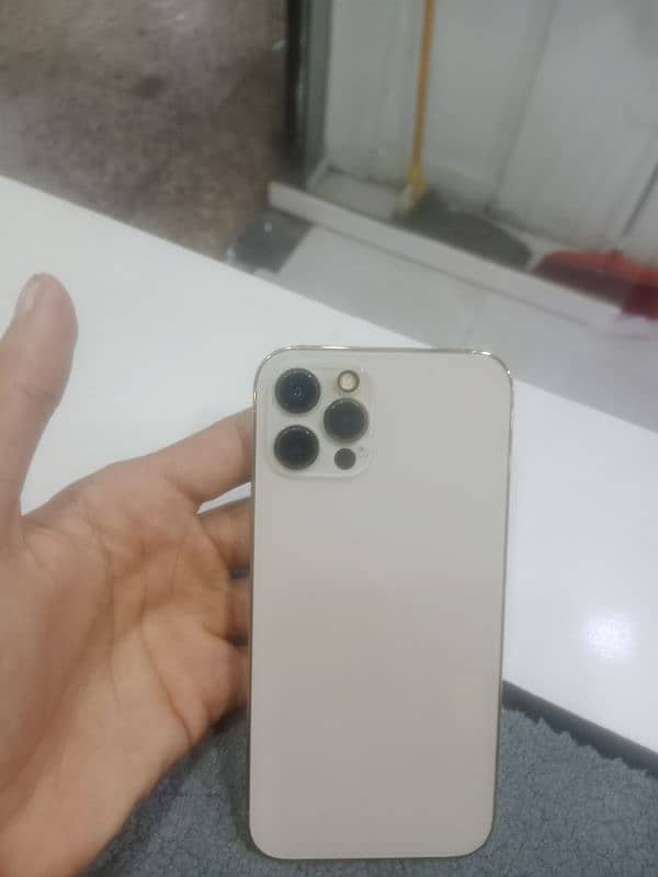 Iphone 12 pro 256gb pta approved 5