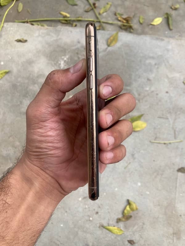 IPHONE Xs Non PTA JV 64gb Glass Change only 4