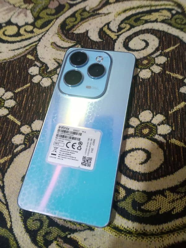 Infinix Hot 40 pro 0