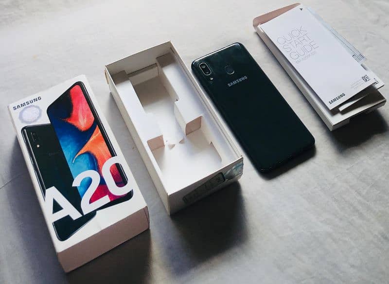 Samsung A20 With Box Exchange Possible. 2