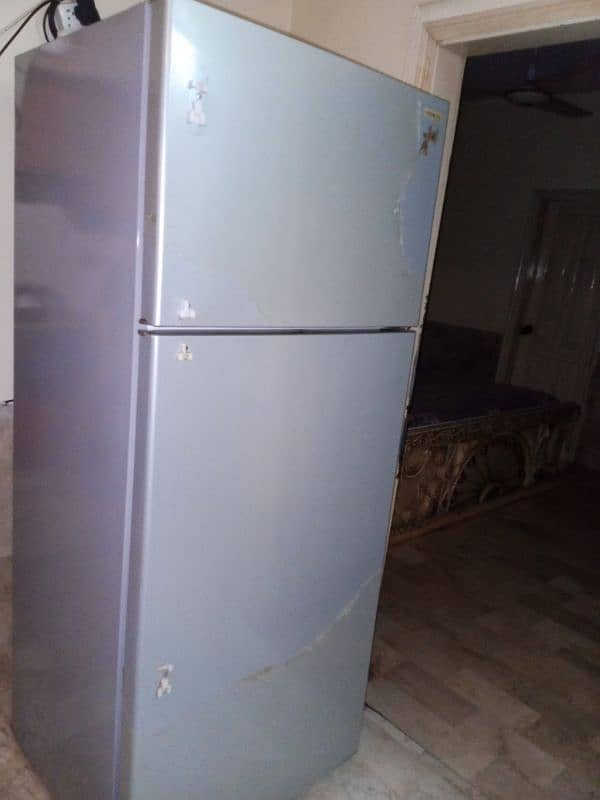 Kenwood xl size fridge in perfect condition 0