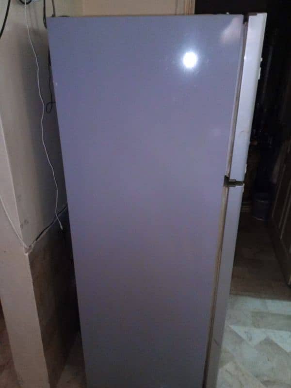 Kenwood xl size fridge in perfect condition 1