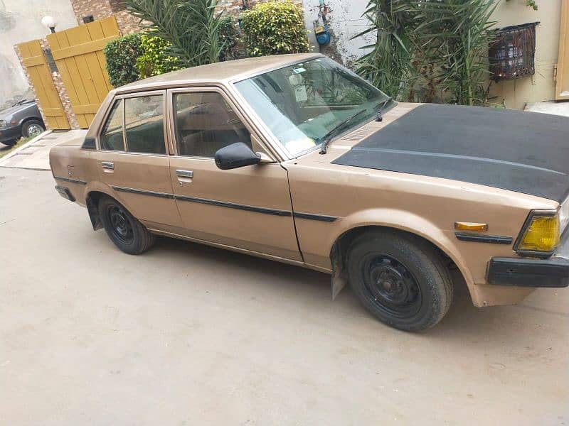 Toyota Corolla XE 1982 4