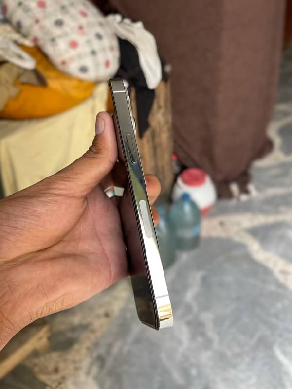 Iphone 13pro 10/10 Condition Non active 5