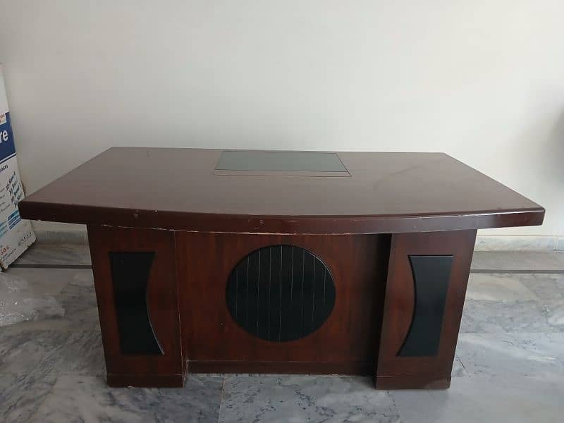 Executive table full size for sale 0