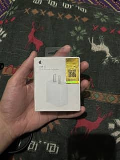 I phone charger makhan charger good quality jis ne lena contact kre