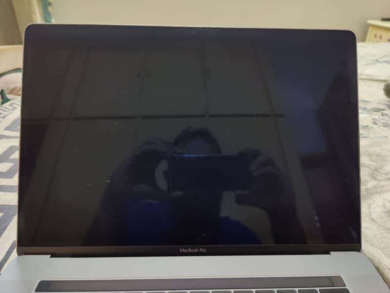 Apple Macbook Pro Late 2018 4