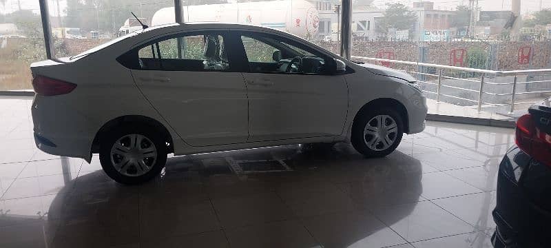 Honda City IVTEC 2024 3