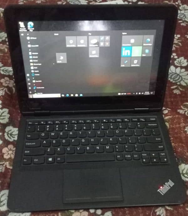 Lenovo yoga 11E.  Black, 4Gb, 128Gb 0