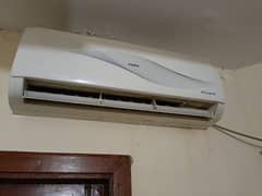 haier ac 1.5 gas ok heet & cool ok