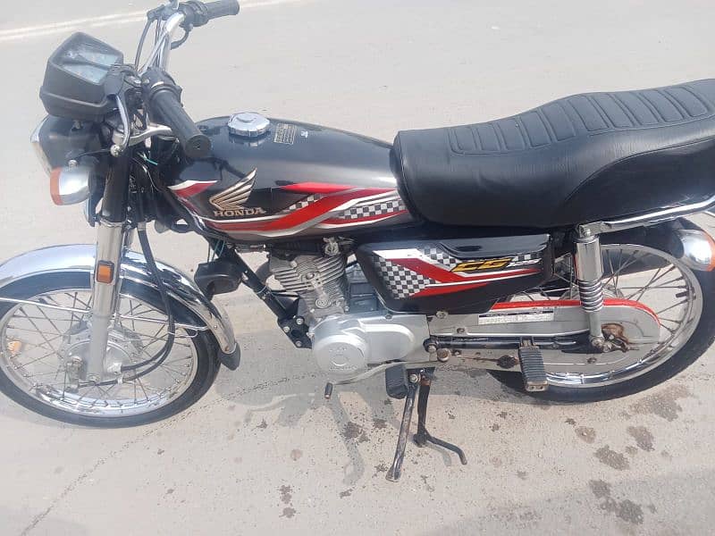 I want sale 125 Honda 2024 model 3