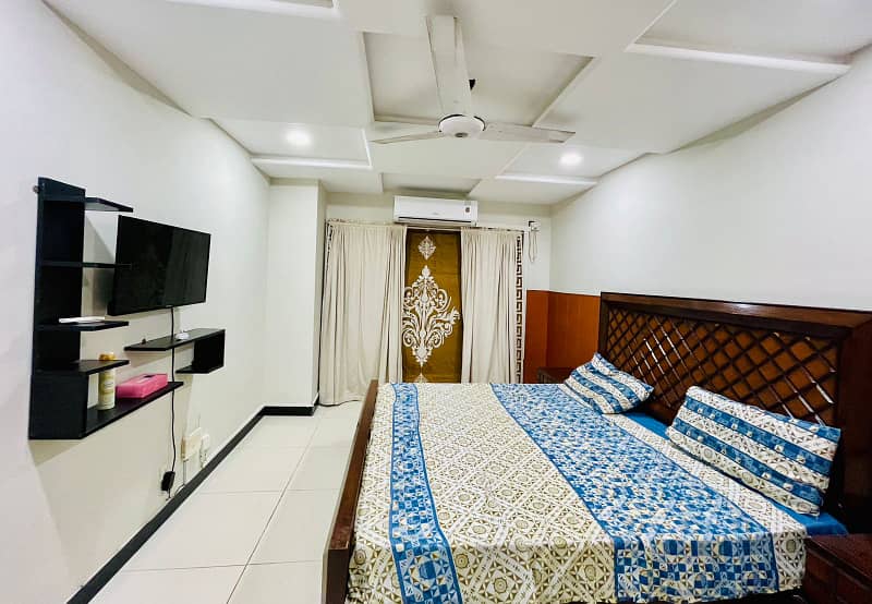 Furnished 1 bedroom apartment for rent in bahria town phase 4 civic center 4