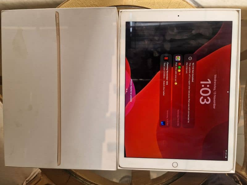 I pad pro 12.9 32gb (gold) 0