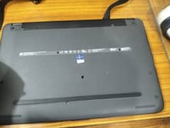 HP laptop i5 7th (8/ 256)