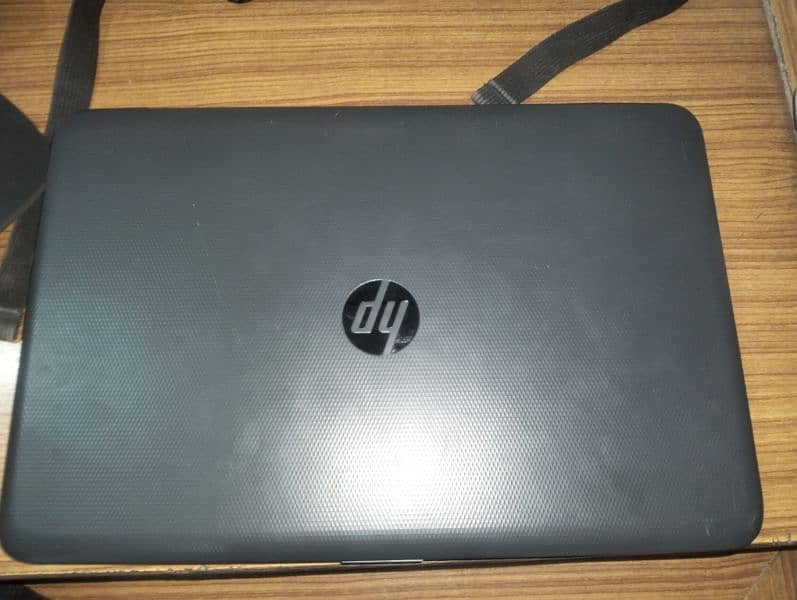 HP laptop i5 7th (8/ 256) 1