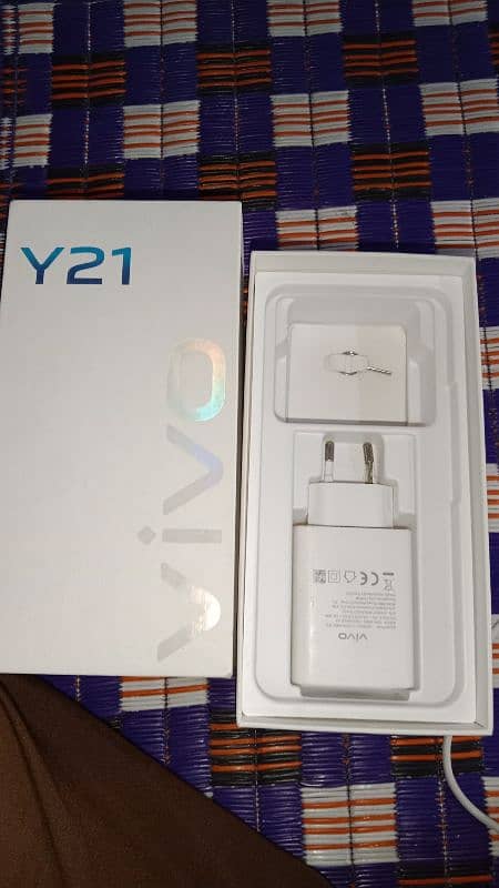 vivo y21 4 64 har cheese original charger box condition 10\8 0