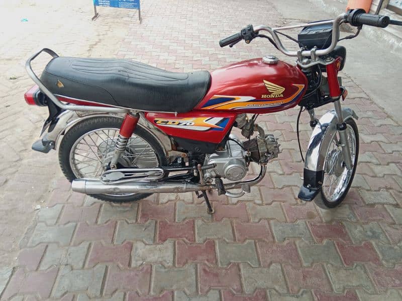 Ravi bike like new condition 0