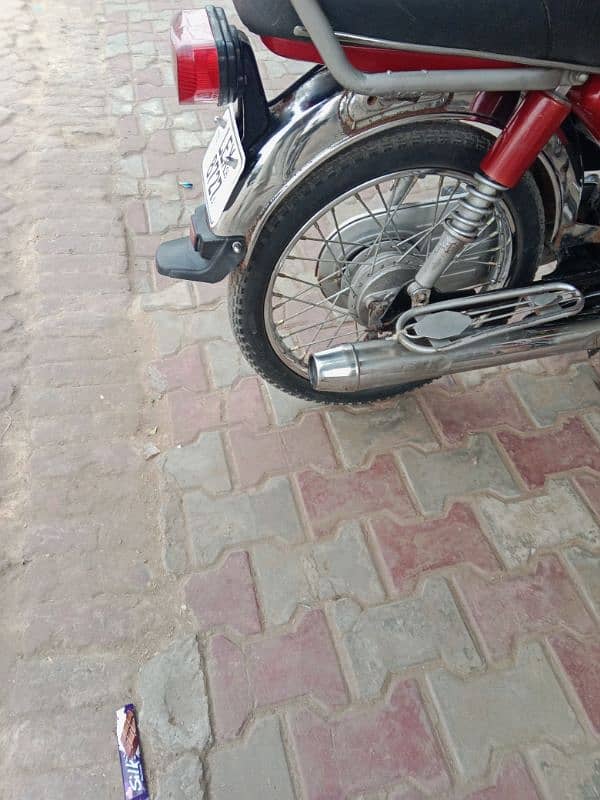 Ravi bike like new condition 4