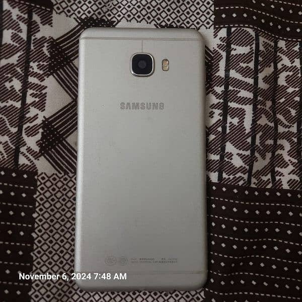 Samsung C7 dual official 4/64 urgent sale 10/10 1