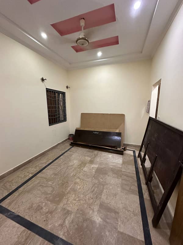 BRAND NEW UPPER PORTION FOR RENT LOCATION GULRAIZ I 0