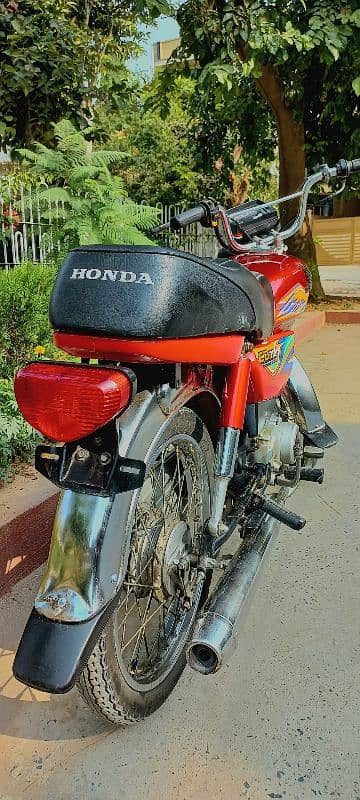 Honda CD 70 2