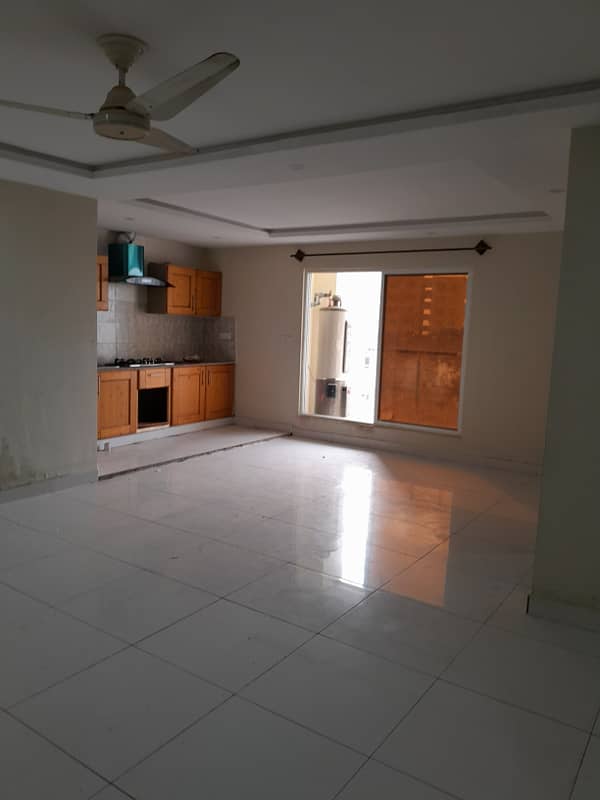 3 Bed Appartment Available for Rent in E-11 10