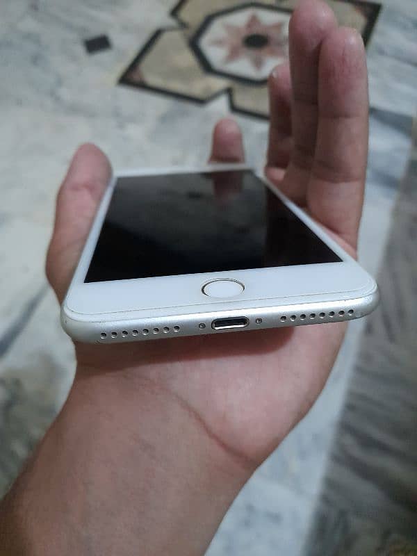 IPhone 7 Plus 32 Gb   " 03209768664 " 4