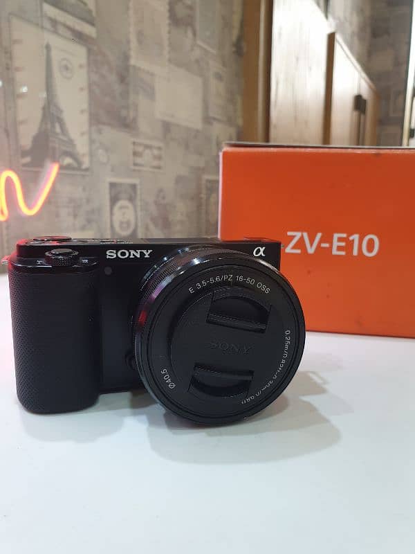 Sony ZV-E10 with 16-50mm lens 3