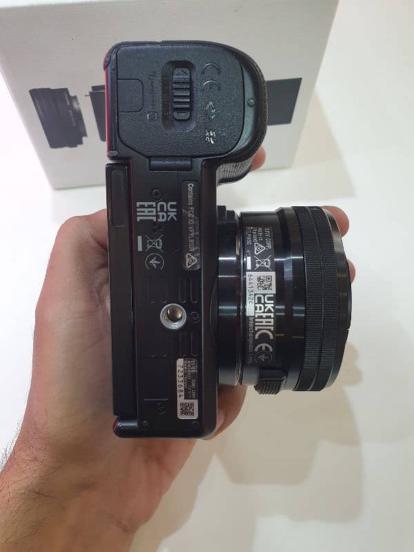 Sony ZV-E10 with 16-50mm lens 10