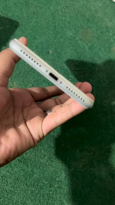 iphone 8 plus 64gb white colour with box 4