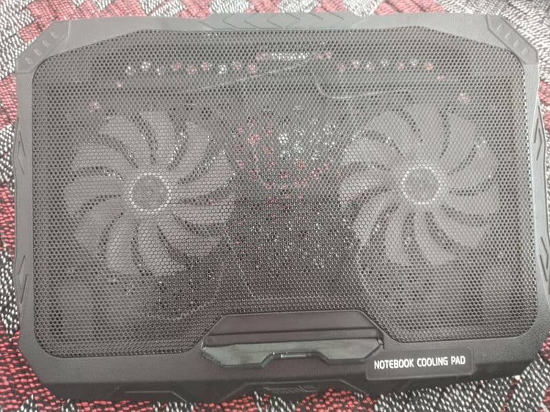 Laptop Cooling pad 2