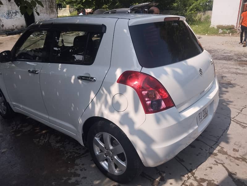 Suzuki Swift 2015 0