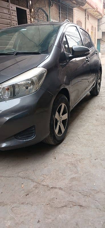 Toyota Vitz 2015 17