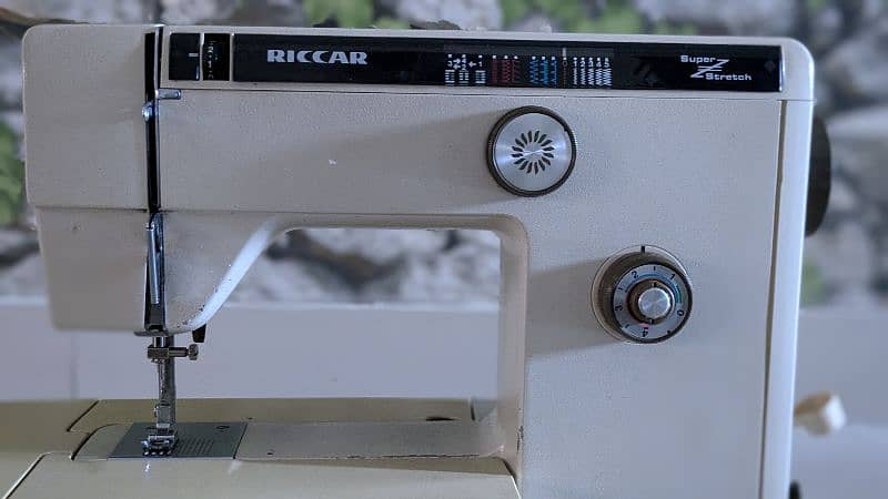 Riccar 9600 sewing machine 10