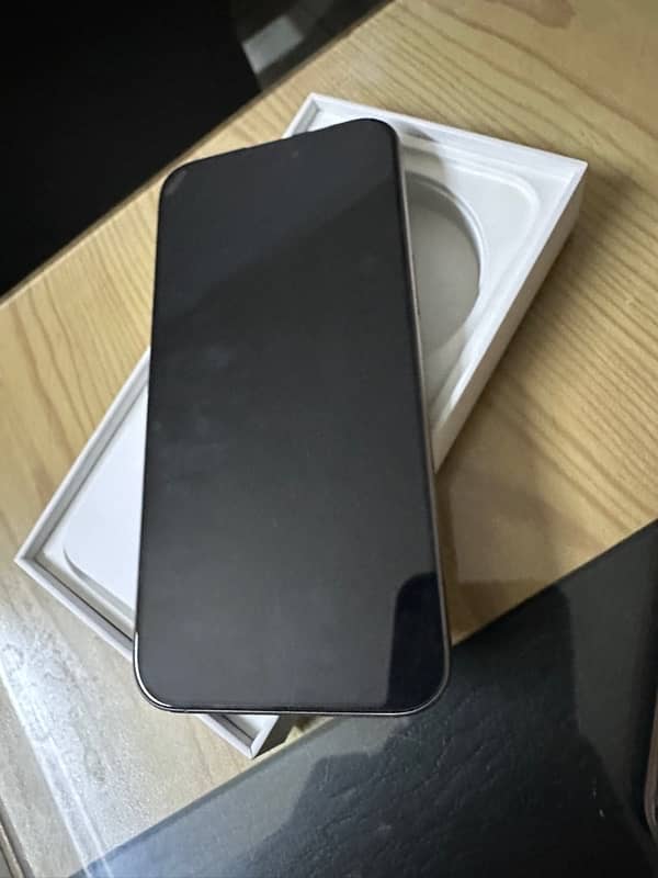 iphone 15promax 256gb HK model PTA approved 5