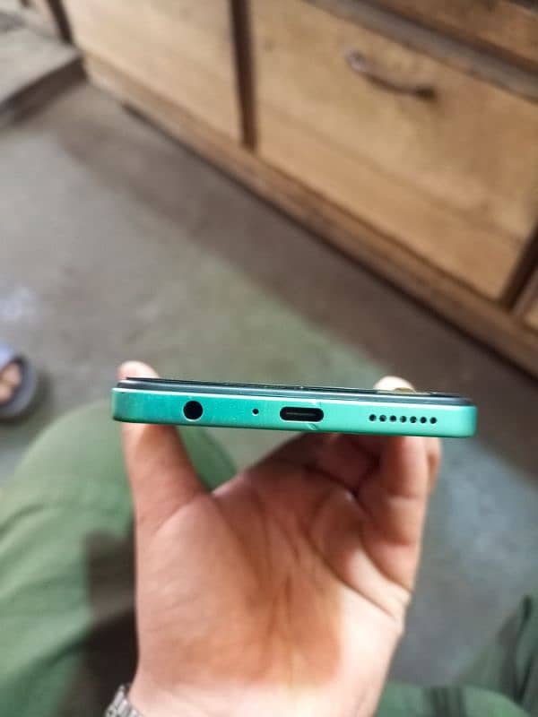 techno camon 19 neo 6/128 green colour condition 10/9 1