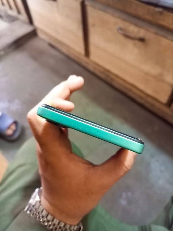 techno camon 19 neo 6/128 green colour condition 10/9 2