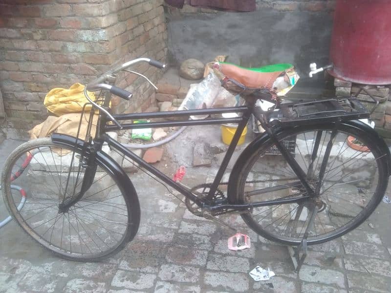 good condition bicycle sohrab 3