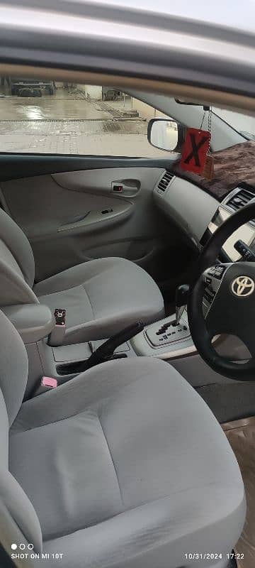 Toyota Corolla Axio 2011 1