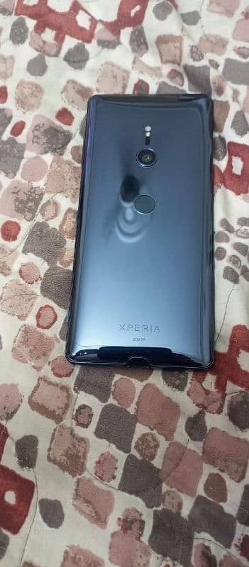 sony xperia phone in fresh condition 4