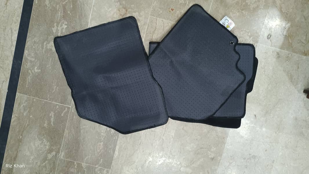 Suzuki WagonR OEM Floor Mats New 4