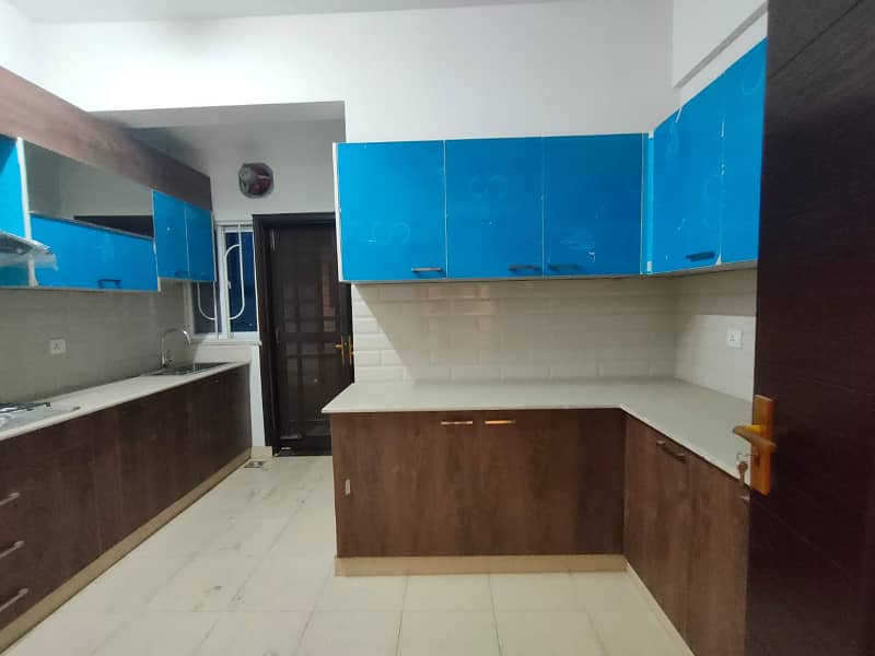 BRAND NEW APPARTMENT IN ASKARI 1 2