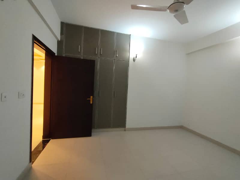 BRAND NEW APPARTMENT IN ASKARI 1 14