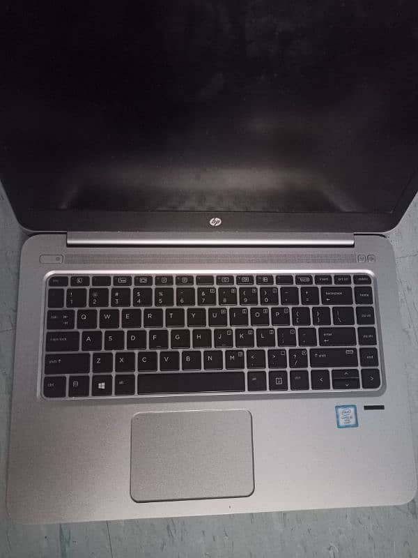 HP Elite Book 1040 g3 folio i5 6th 0