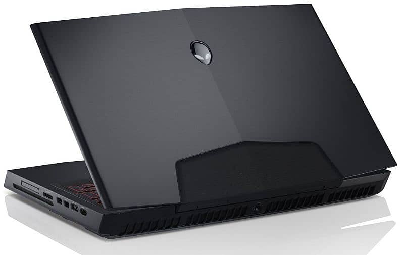 Alienware m18xr2 1