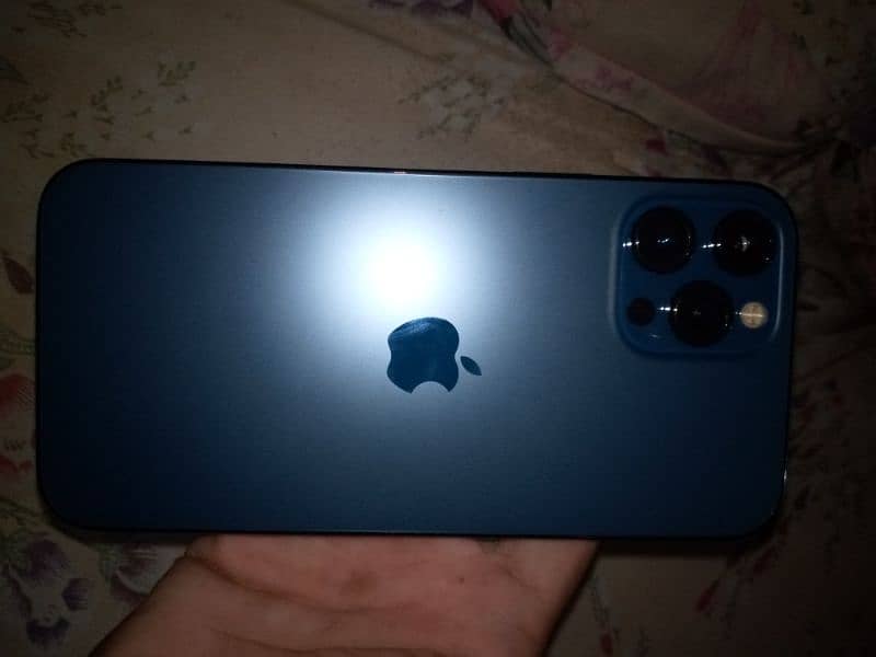 iPhone 12 pro max 4