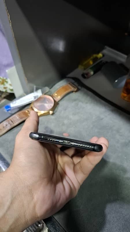 iPhone 11 Pro Max PTA Approved 3