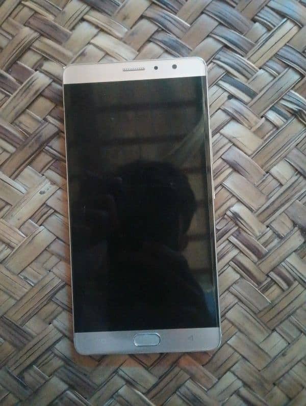 GIONEE M6 PLUS 4/64 2