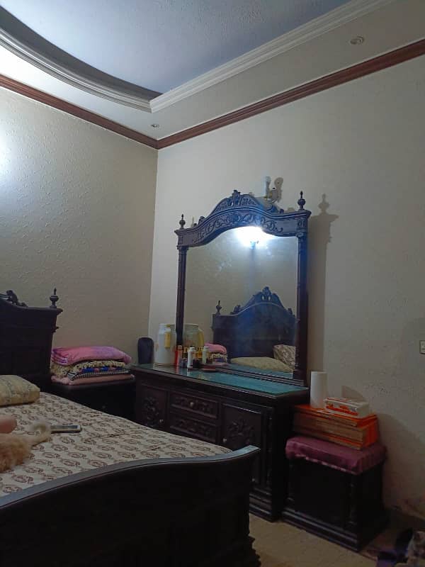 CAPITAL GROUP OFFER 10 MARLA GOOD LOCATION CORNER HOUSE FOR SALE WITH BASEMENT IN DHA PHASE 1. 20